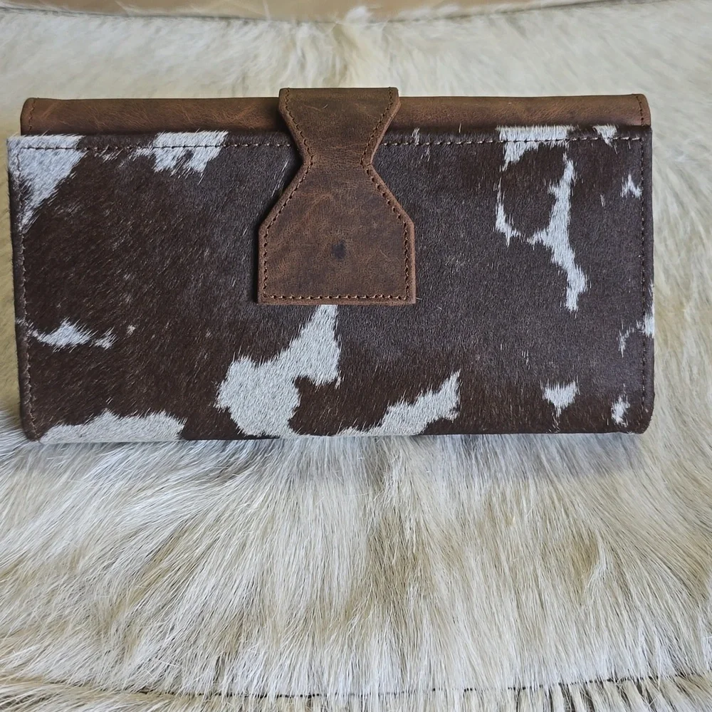 Cowhide Leather Wallet - Picture 8 of 13